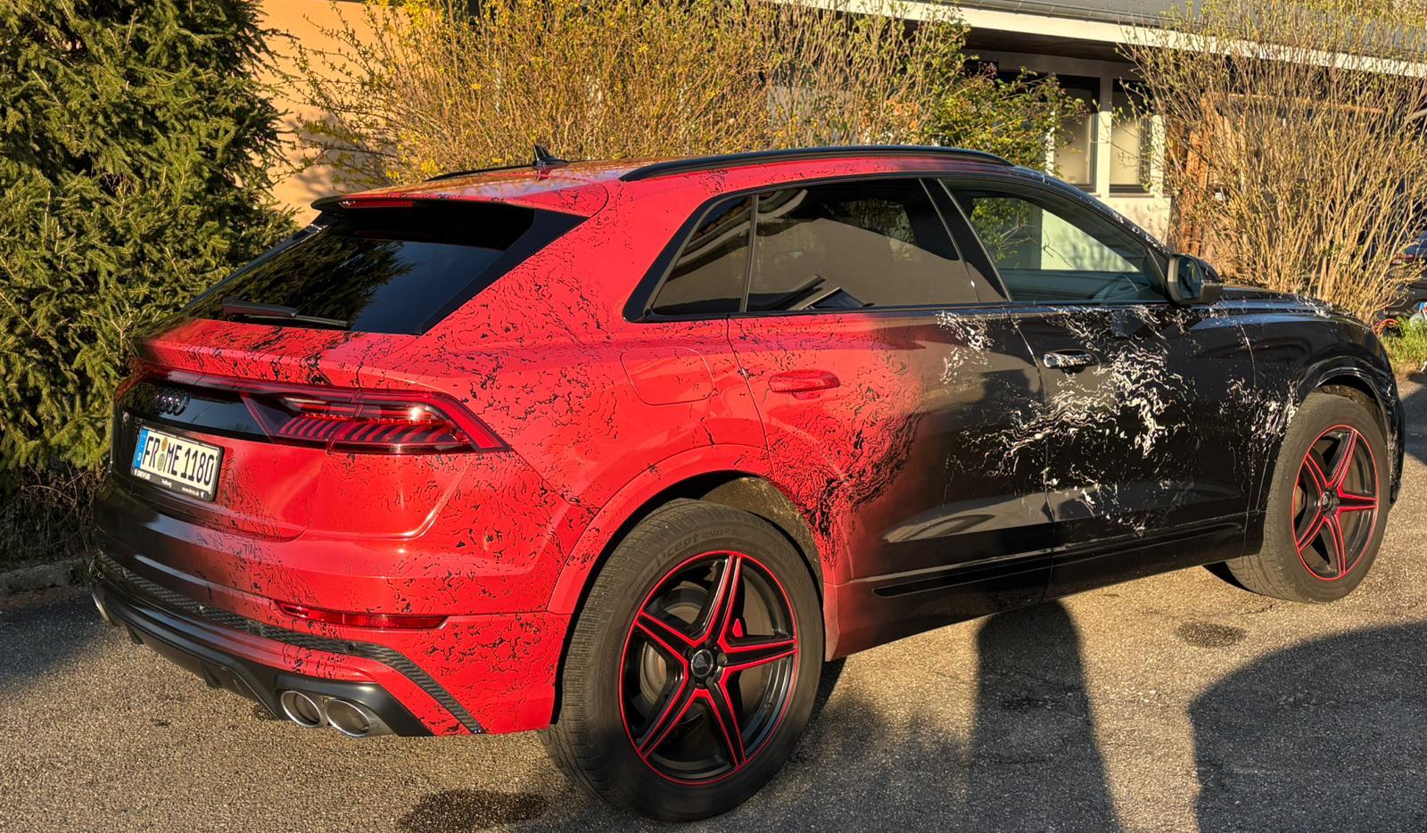 Detailreich aufbereiteter Audi-Innenraum